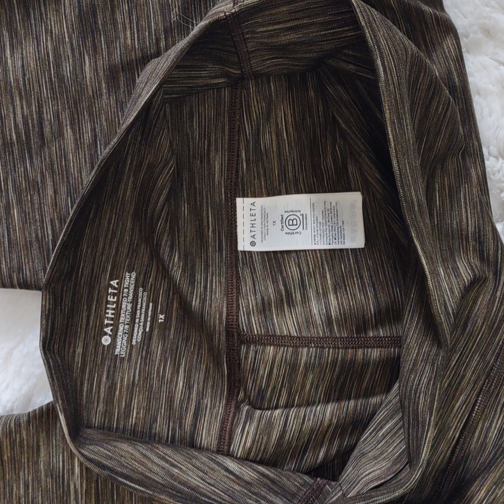 ATHLETA Black And Green Set. - Picture 16 of 17